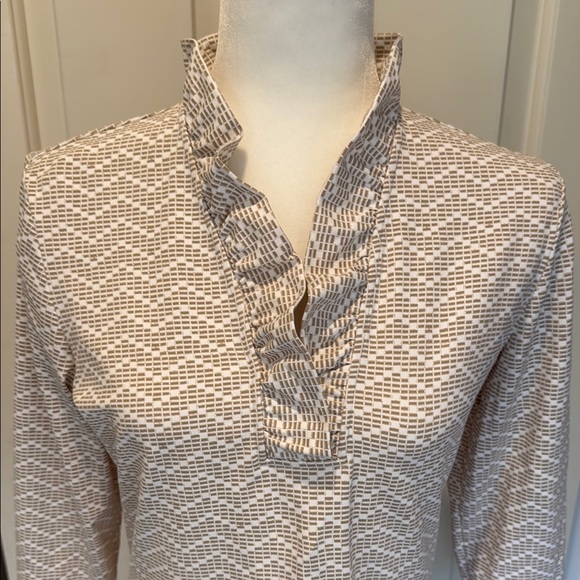 J. McLaughlin Tops - J. McLaughlin Tan & White Durham Ruffle Top Size M